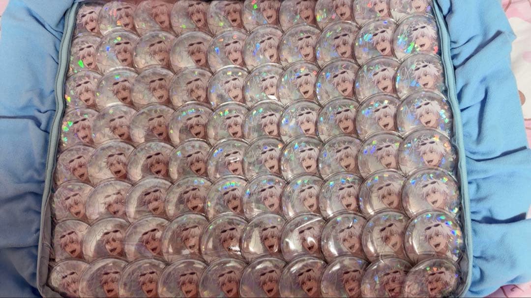 呪術廻戦　五条悟　休憩シャイニー缶バッジ　80点