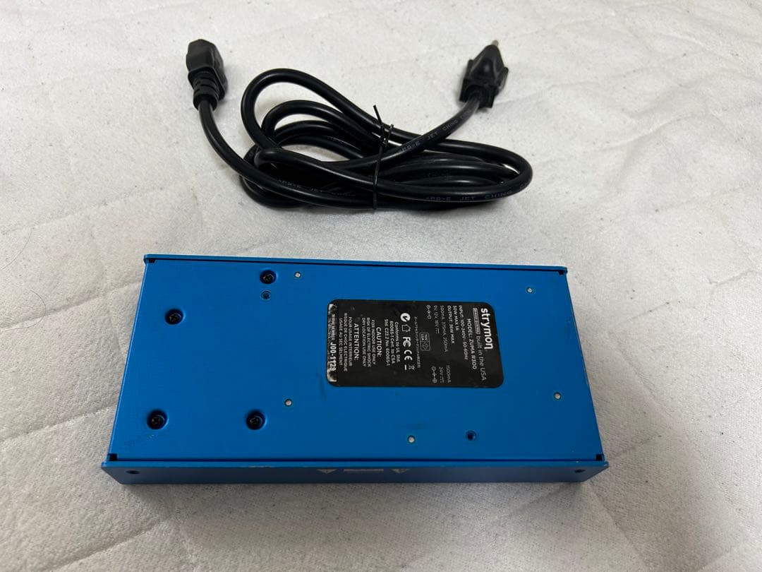 ギター STRYMON ZUMA R300