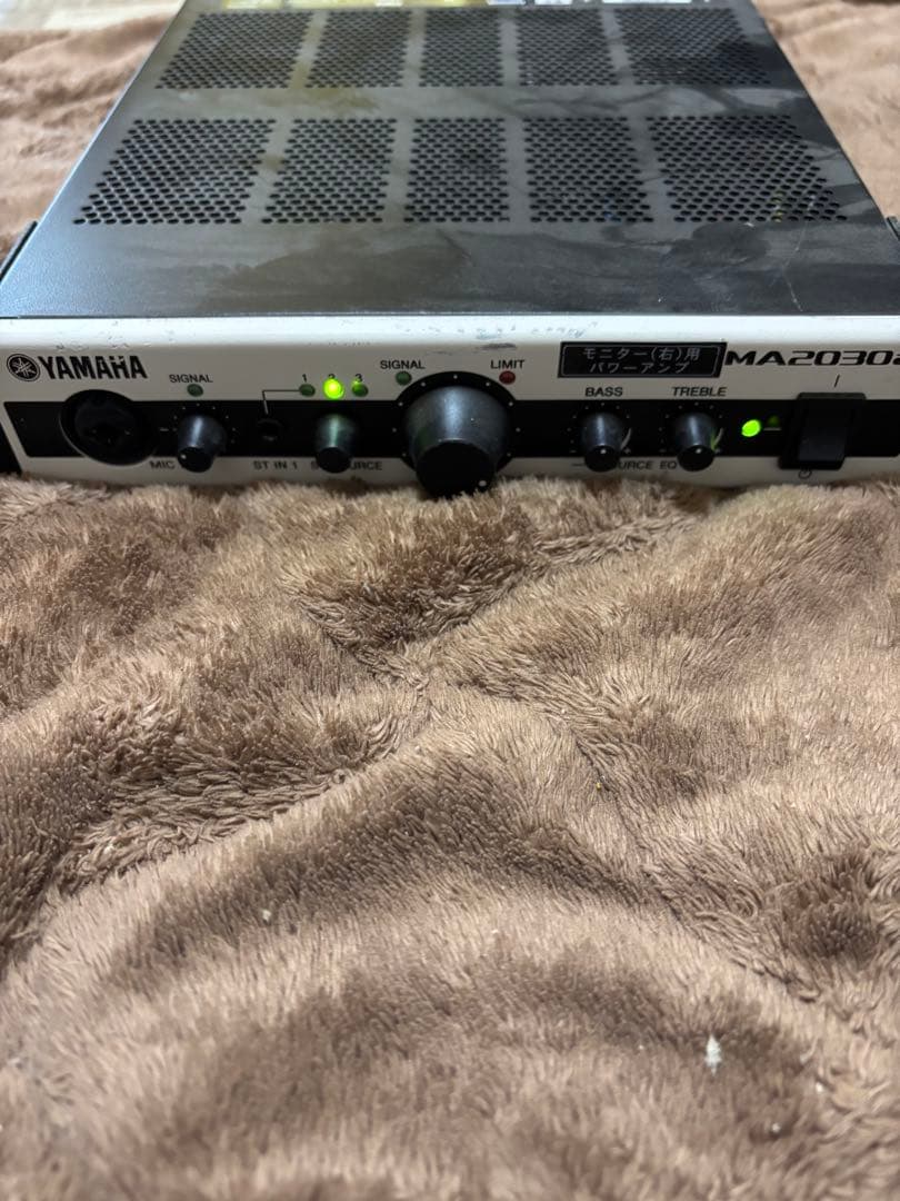 YAMAHA MA2030a パワーアンプ
