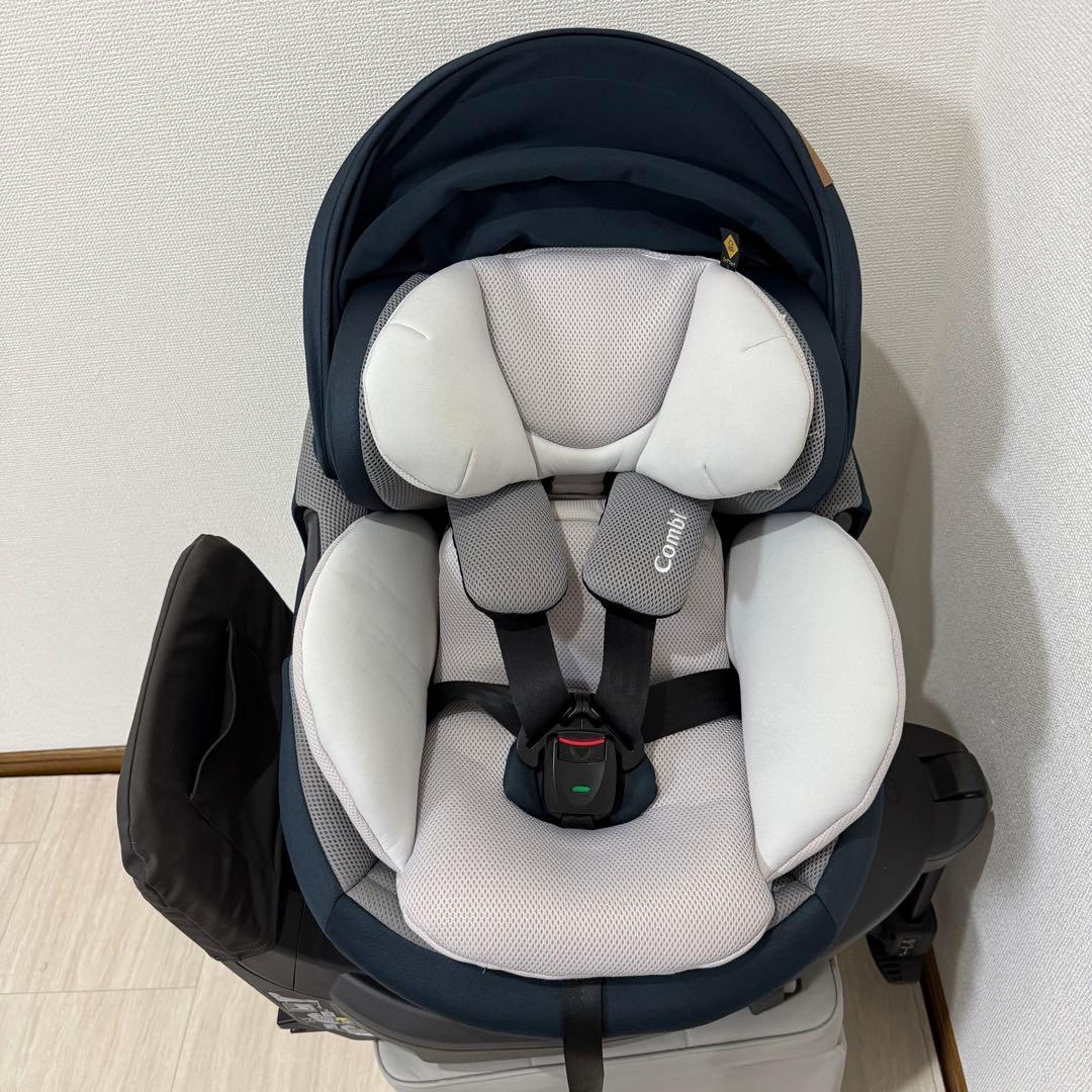 【美品】Combiコンビ THE S ISOFIX ZA-670チャイルドシート
