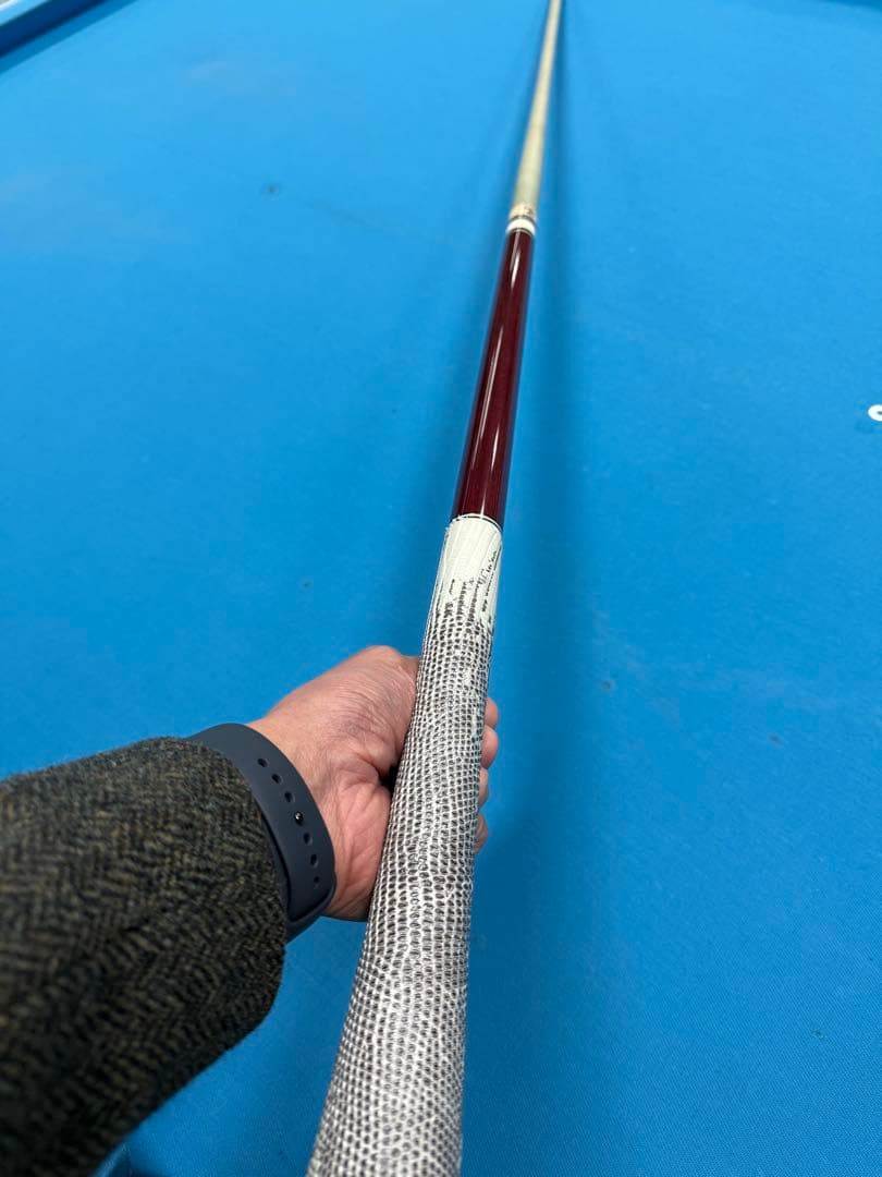 剣専用 ビリヤード用木製キュー 赤白デザイン