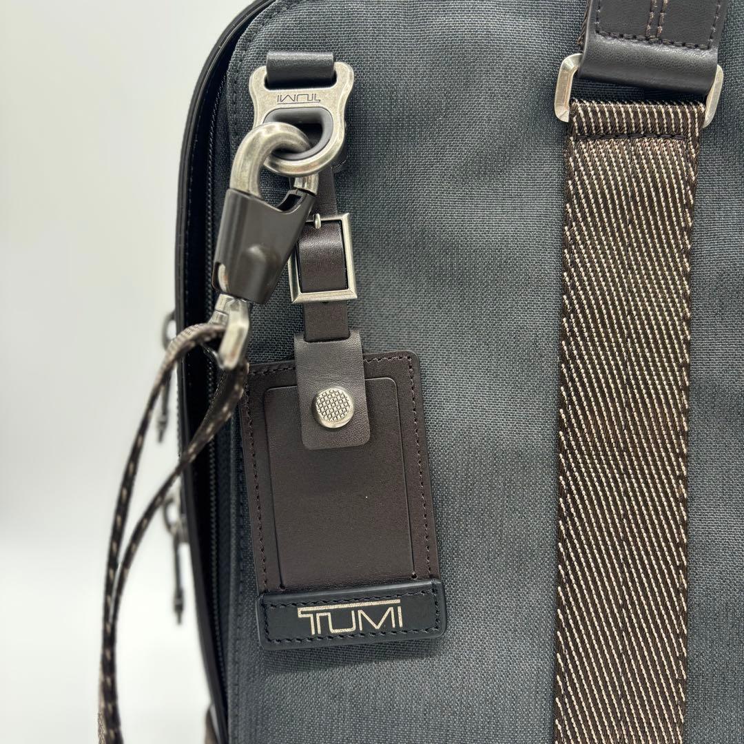 新品同様✨TUMI アンドリュース スリム ブリーフケース 222390AT2
