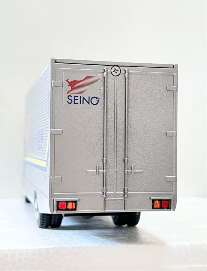 【エムテック】 日野・ライジングレンジャー 西濃運輸　トラック野郎　デコトラ