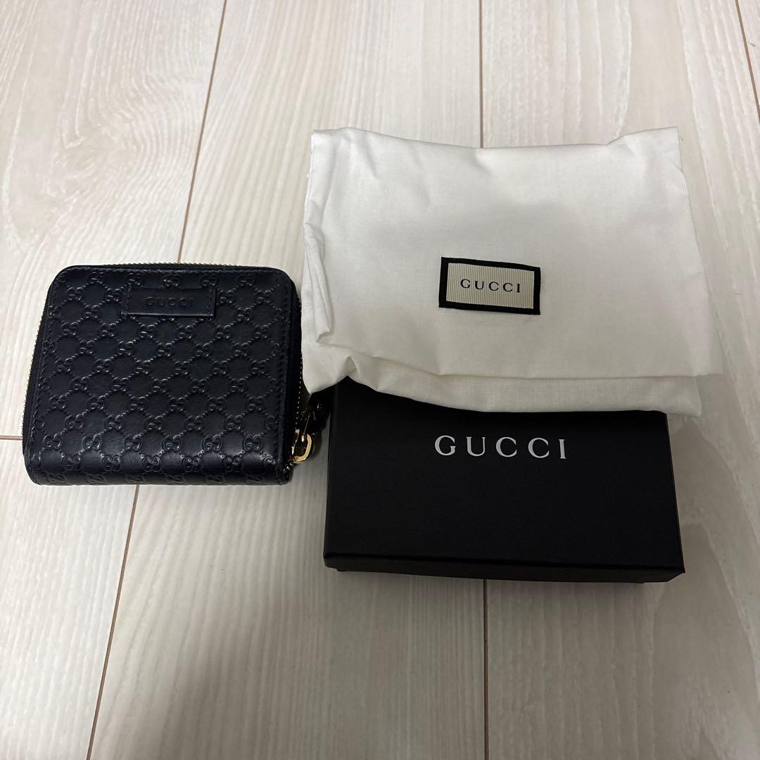 GUCCI ブラック レザー 二つ折り財布