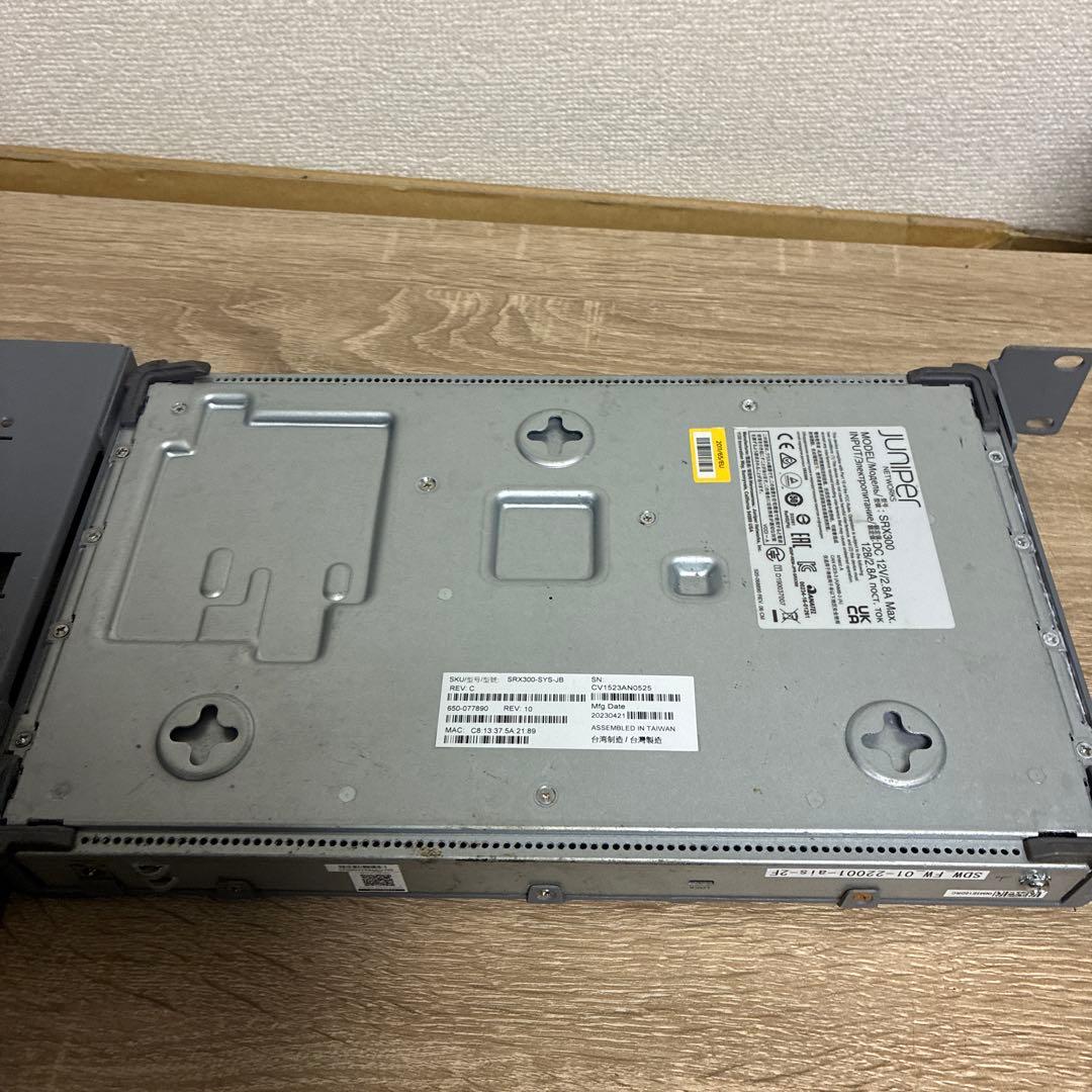 ルーター・ネットワーク機器 Juniper Networks SRX300