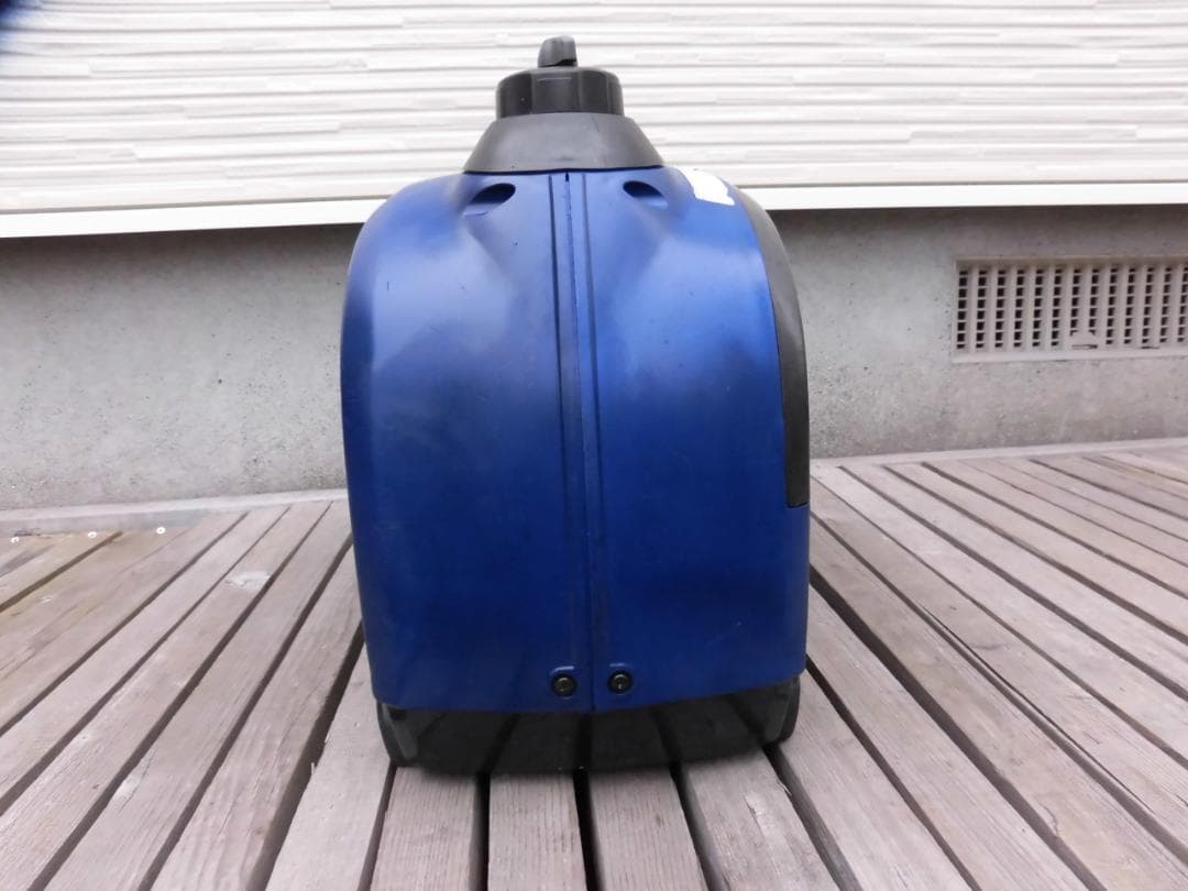 地震・吹雪による停電に インバーター発電機 HITACHI E9U・・送料無料