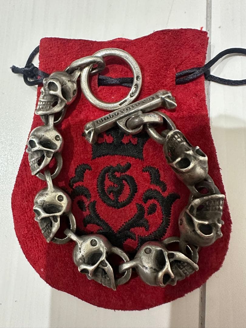 ガボール　インターナショナル　7スカルブレスレット