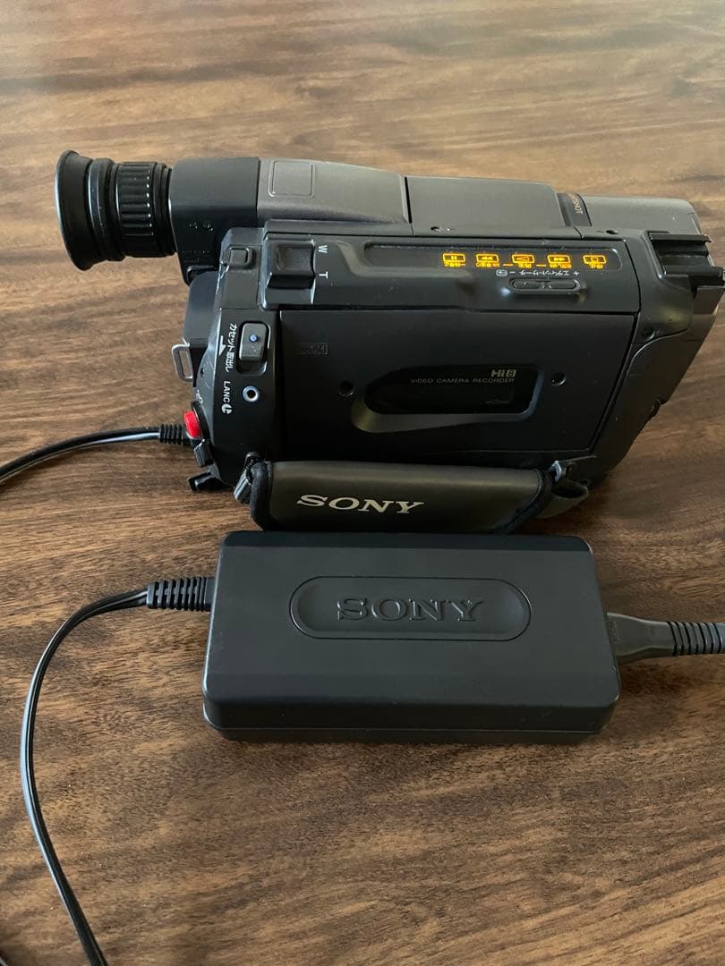 完動品　Sony Handycam CCD-TRV45