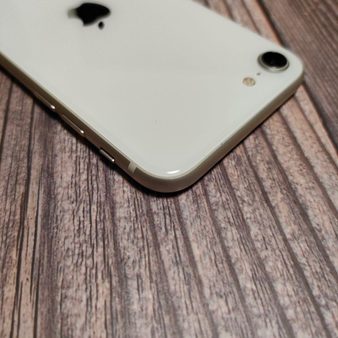 iPhone SE 第3世代 SIMフリー 64GB ホワイト 美品