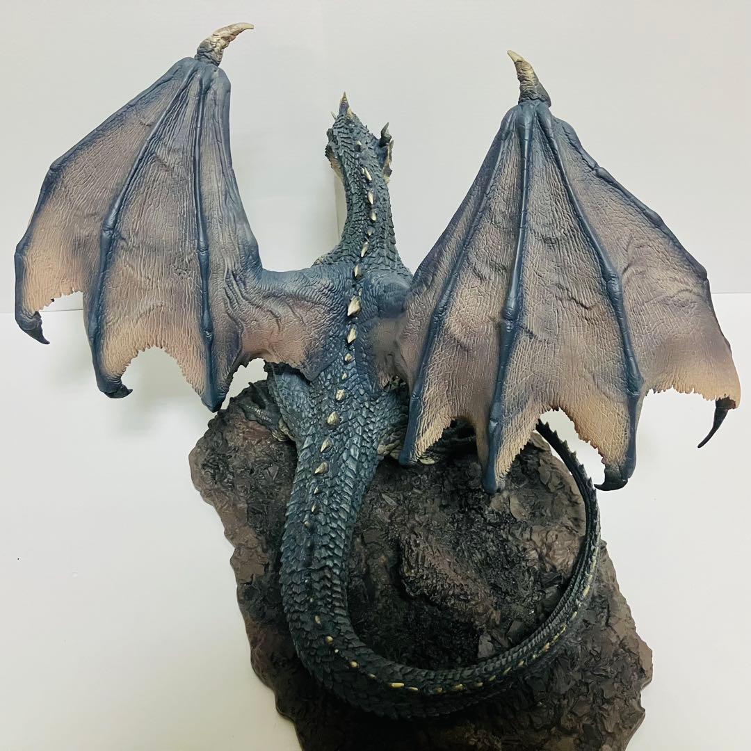 【極美品】黒龍ミラボレアス CFB クリエイターズモデル フィギュア