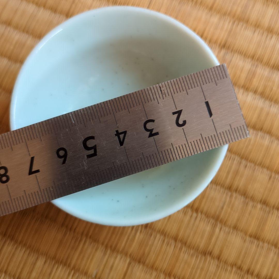 白い陶器の小皿　初期伊万里　古伊万里