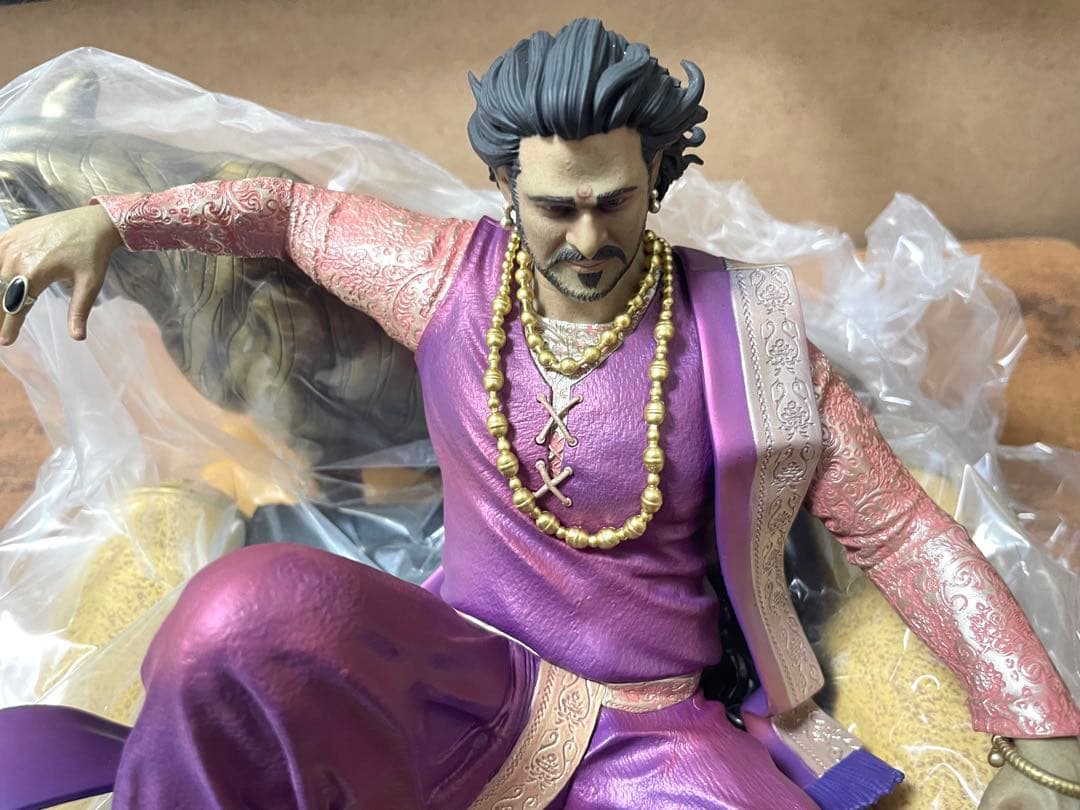 【未使用】バーフバリ 1/6スケール フィギュア