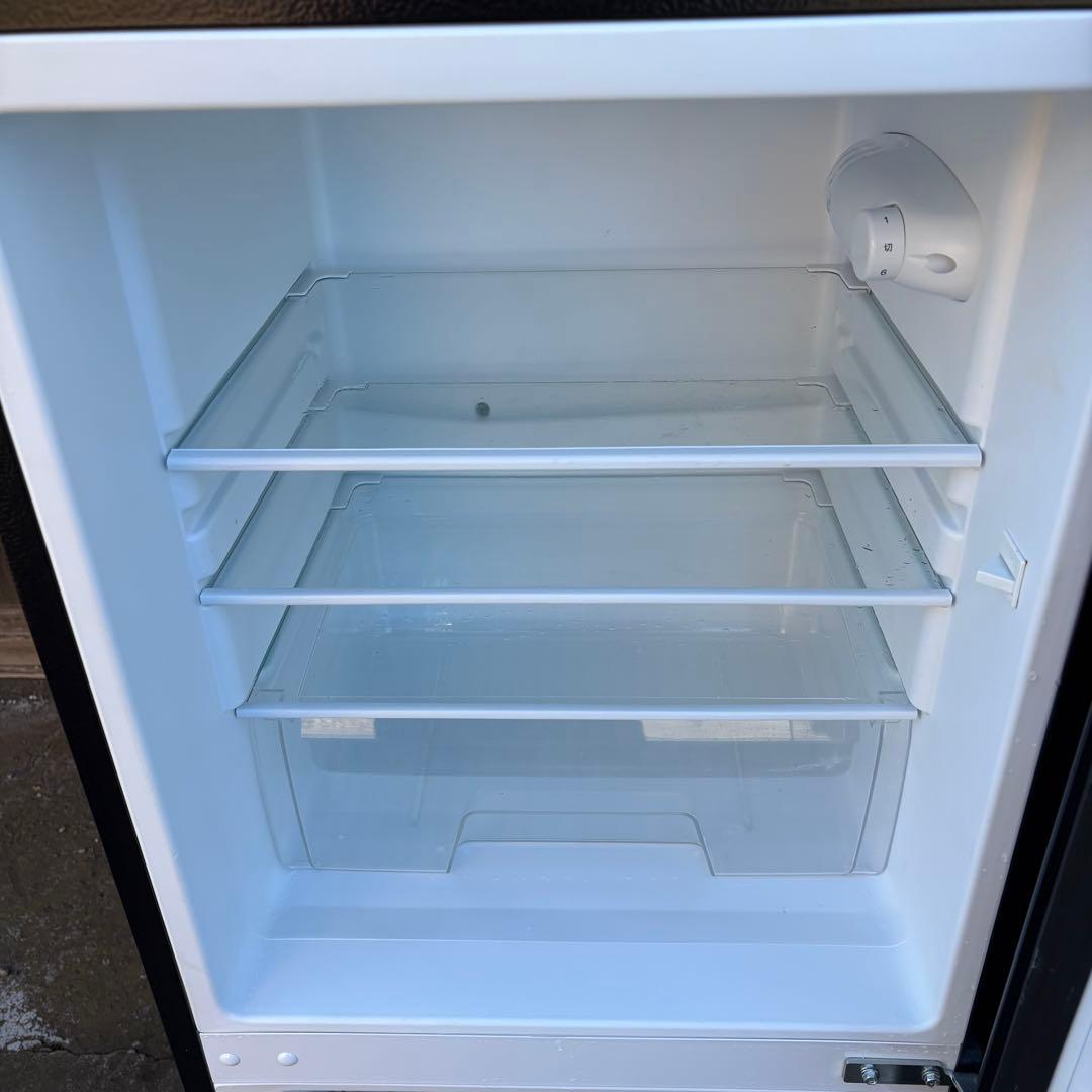 【東京23区設置無料‼️】アイリス　冷蔵庫142L 黒 2020年製