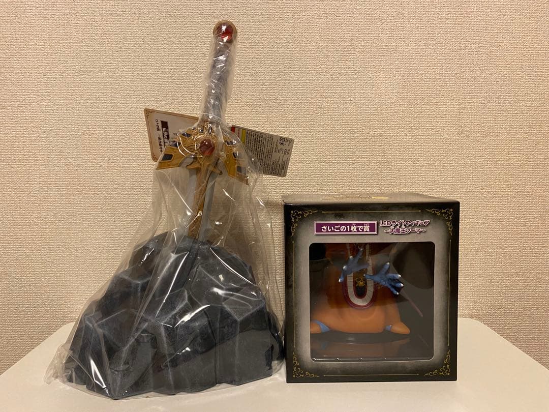 ドラゴンクエストふくびき所スペシャル　大魔王ゾーマ&ロトの剣フィギュアセット