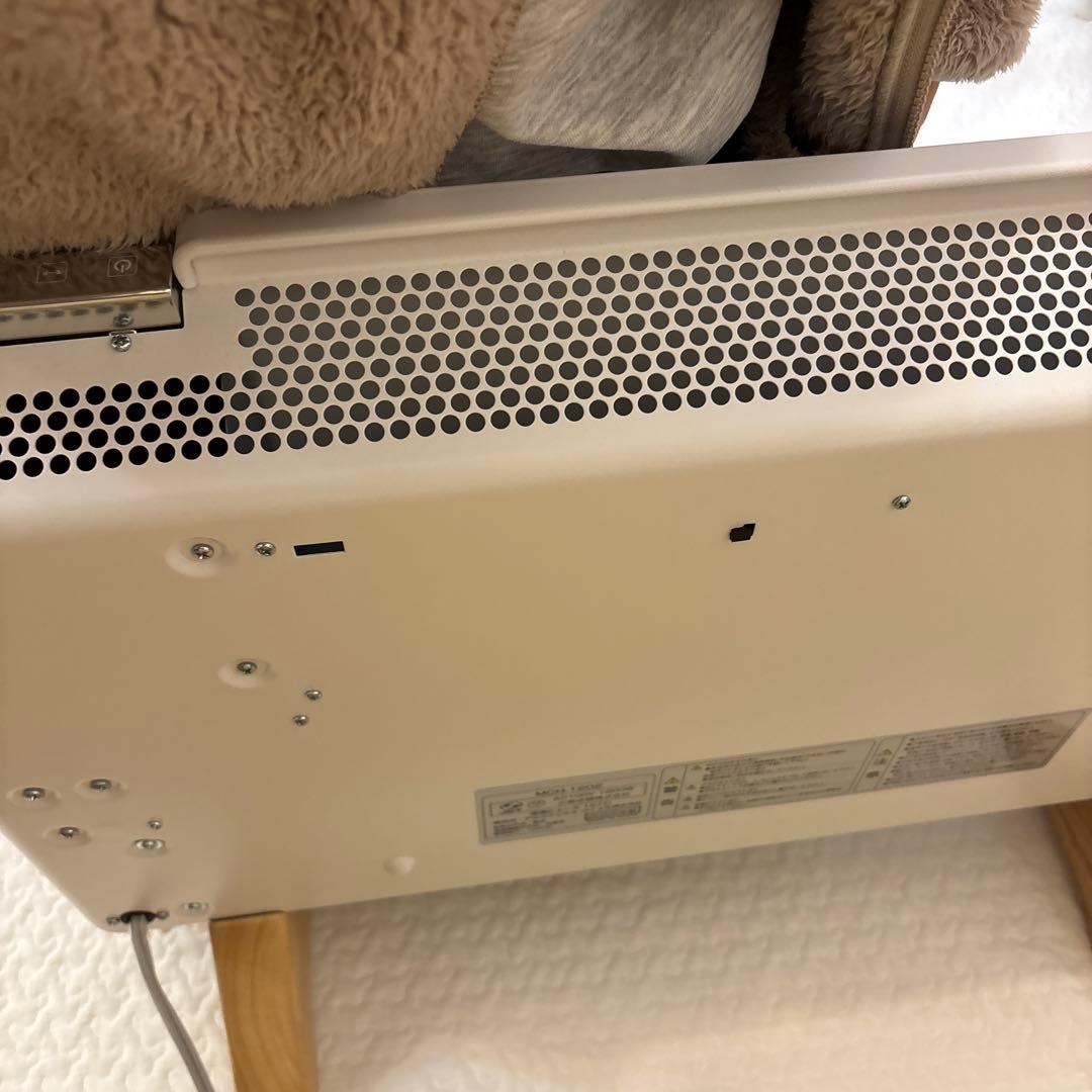 梱包丁寧に行います。1200W moku 電気ヒーター ここぽか 2025年製