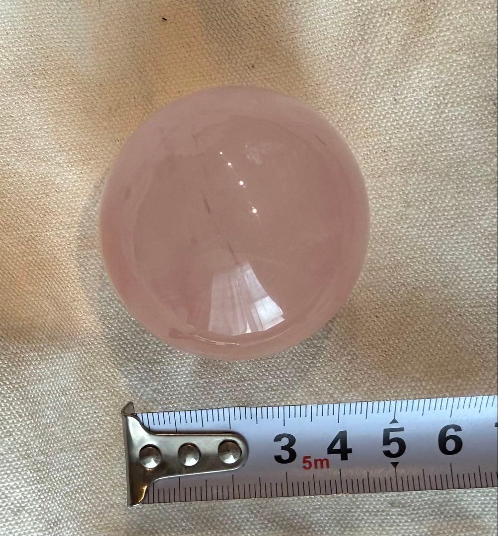 高品質水晶ボール　ローズクォーツ丸玉　約4.5cm 台座付き