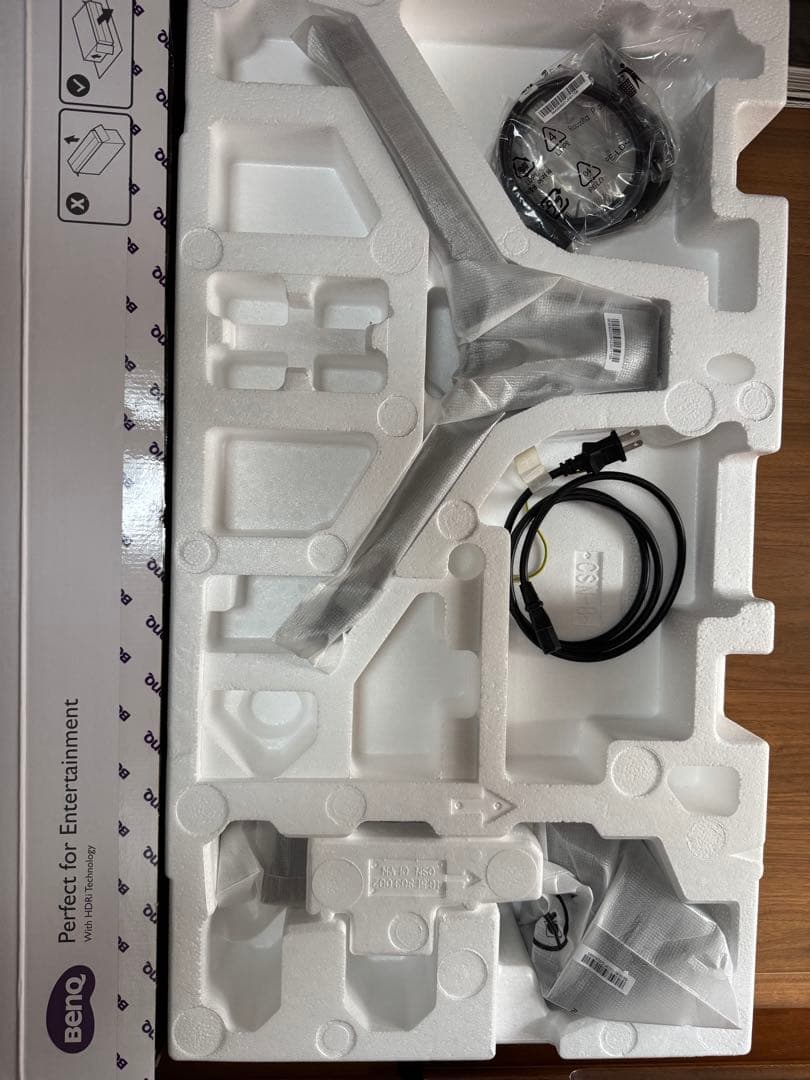 BENQ 28インチ ディスプレイ 本体