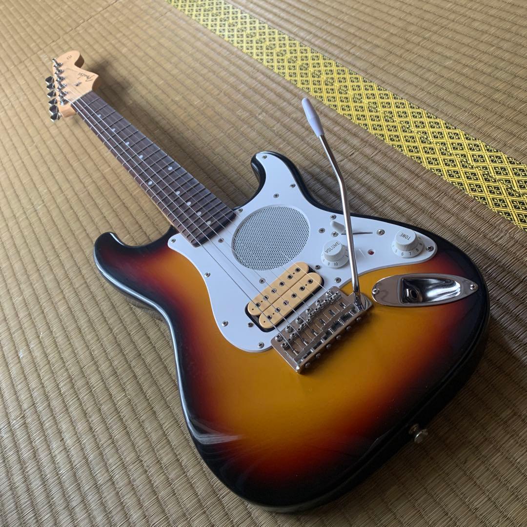 Fender ストラトキャスター　Champ アンプ内蔵　ギター サンバースト