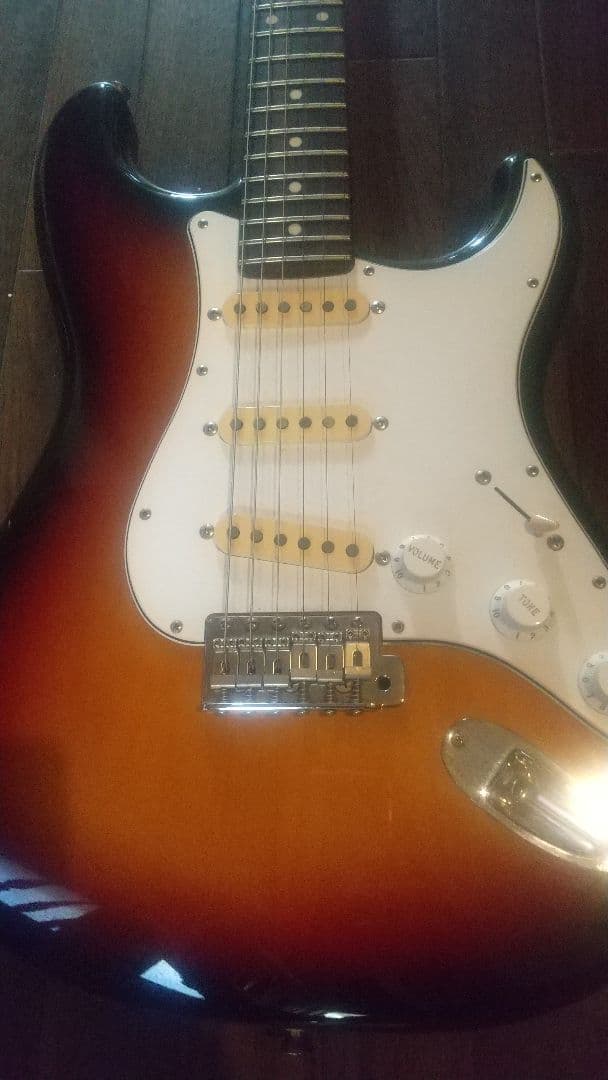 FGN j standard jst サンバースト ストラト