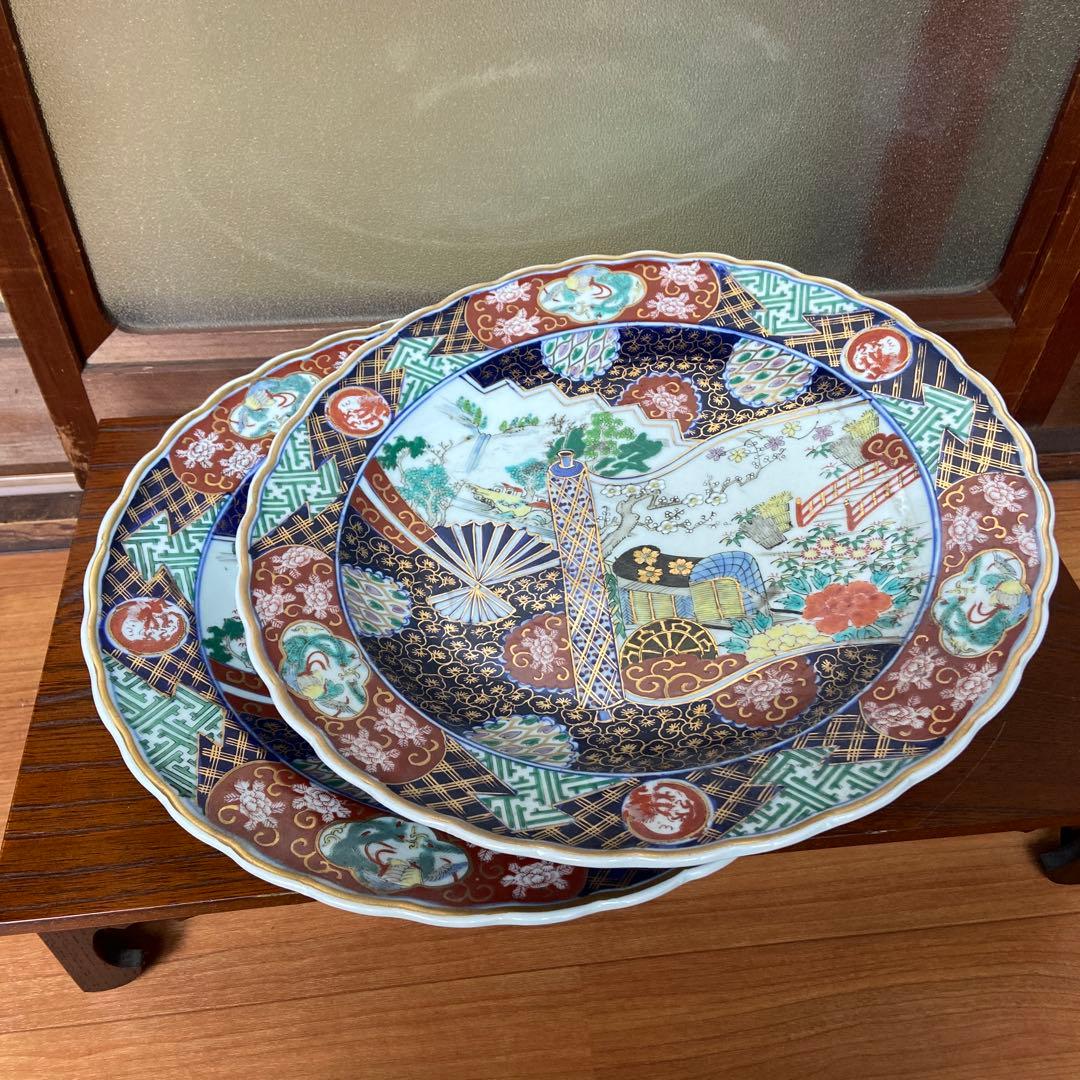 有田焼色絵扇面巻物の図大皿ニ枚