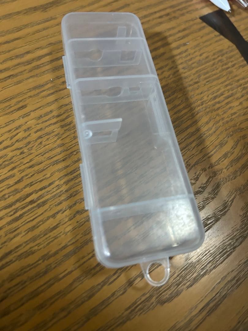 コンパスの空箱