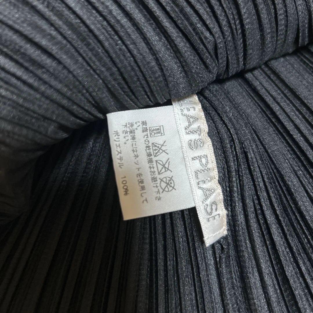 ✴︎PLEATS PLEASE✴︎黒 プリーツ タンクトップ