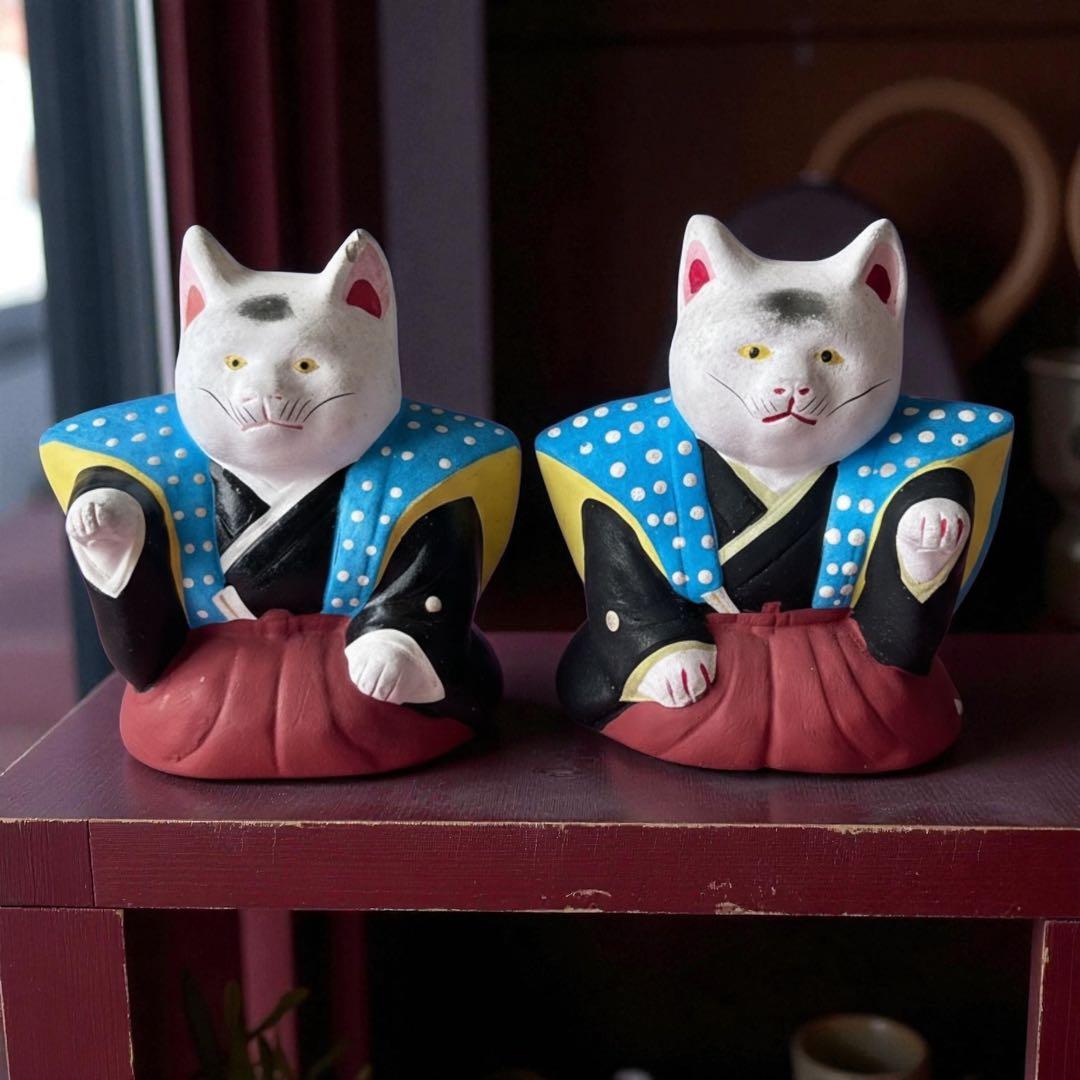 古玩 大阪府 郷土玩具 住吉大社 初辰猫 土人形 中猫×2 一対 縁起物 招き猫