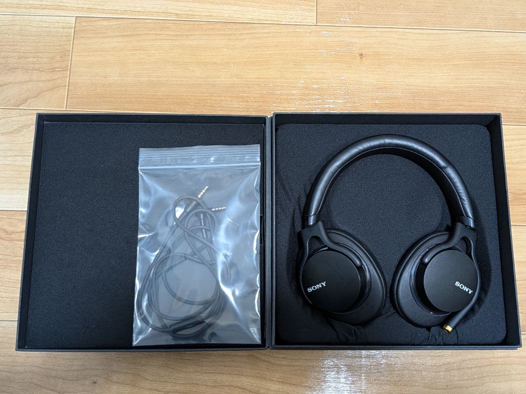 Sony ソニー 有線ヘッドホン MDR-1AM2（ブラック）