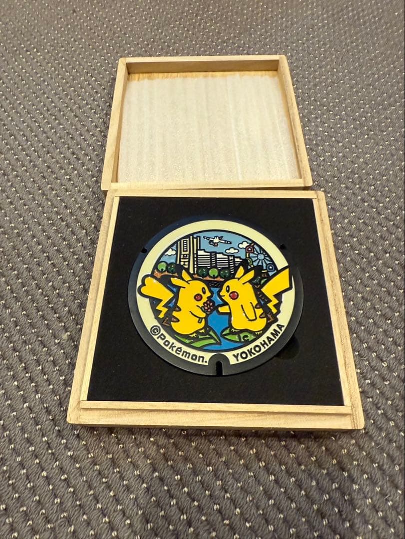 【ポケふた 金属　ミニチュアマンホール（横浜） ピカチュウ】