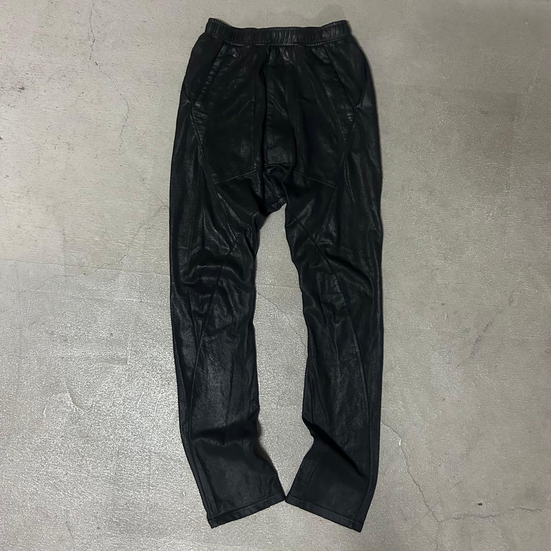 julius コーティング サルエルパンツ