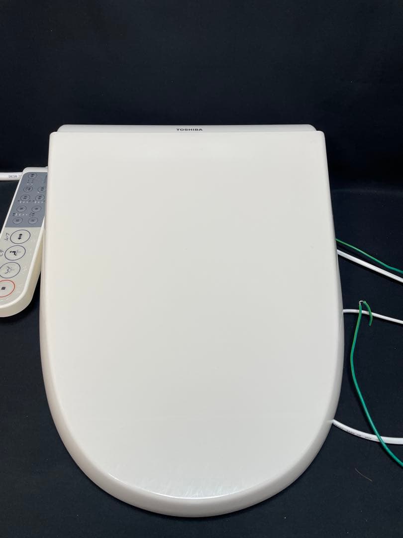 東芝　温水洗浄便座　CLEAN WASH　　2022年製　1258