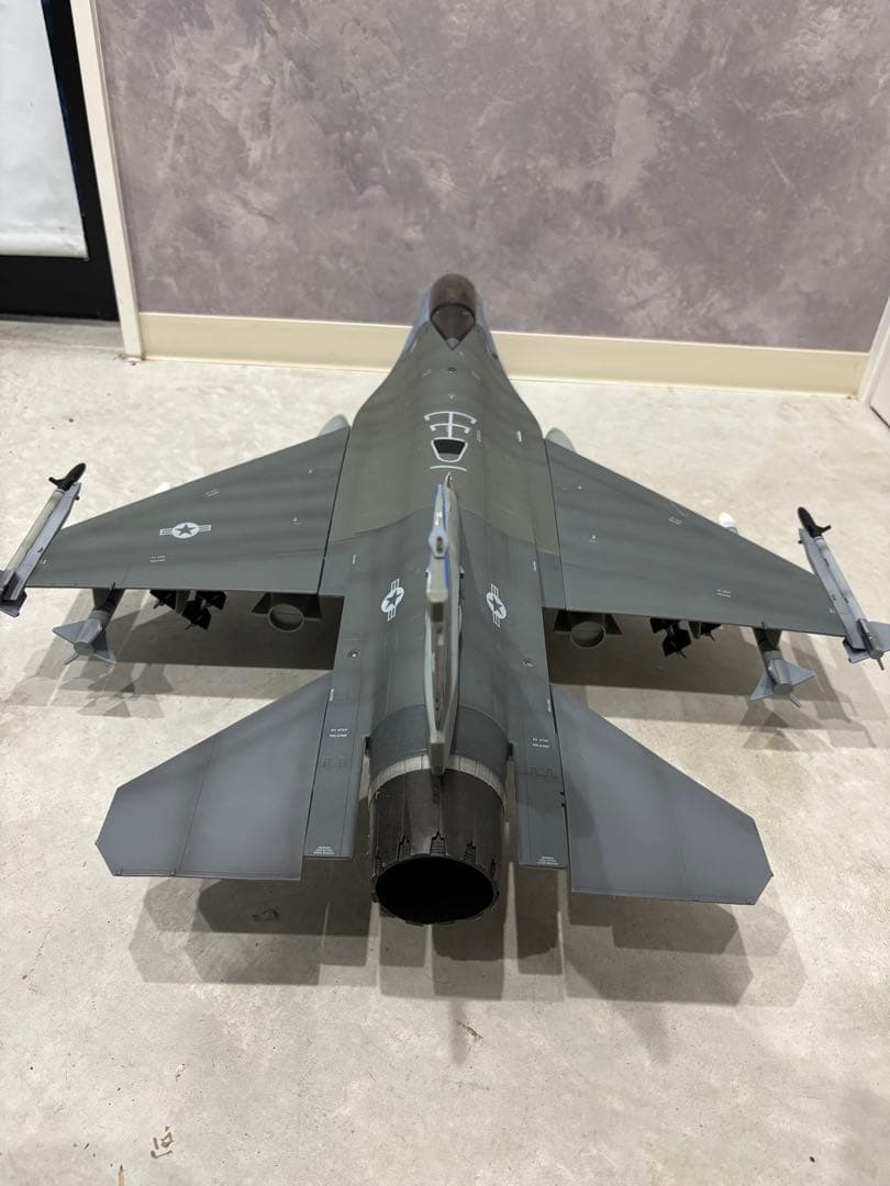 航空機・ヘリコプター bbi eliteforce F-16fighting falcon 1/18