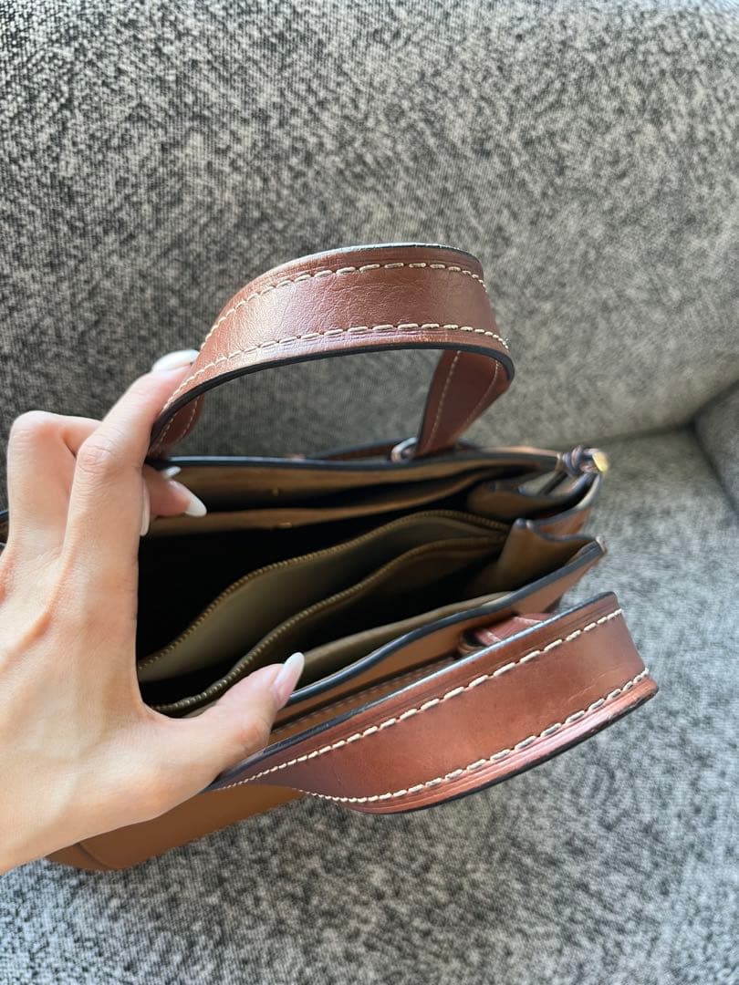 21日値下げ　ＬＯＥＷＥ ゲートトップハンドルバック