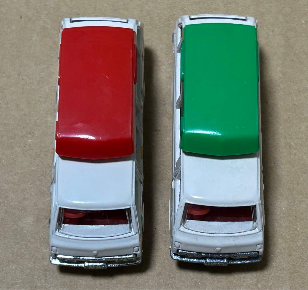 トミカ トヨタ ハイエースコミューター キャンピングカー 2台セット