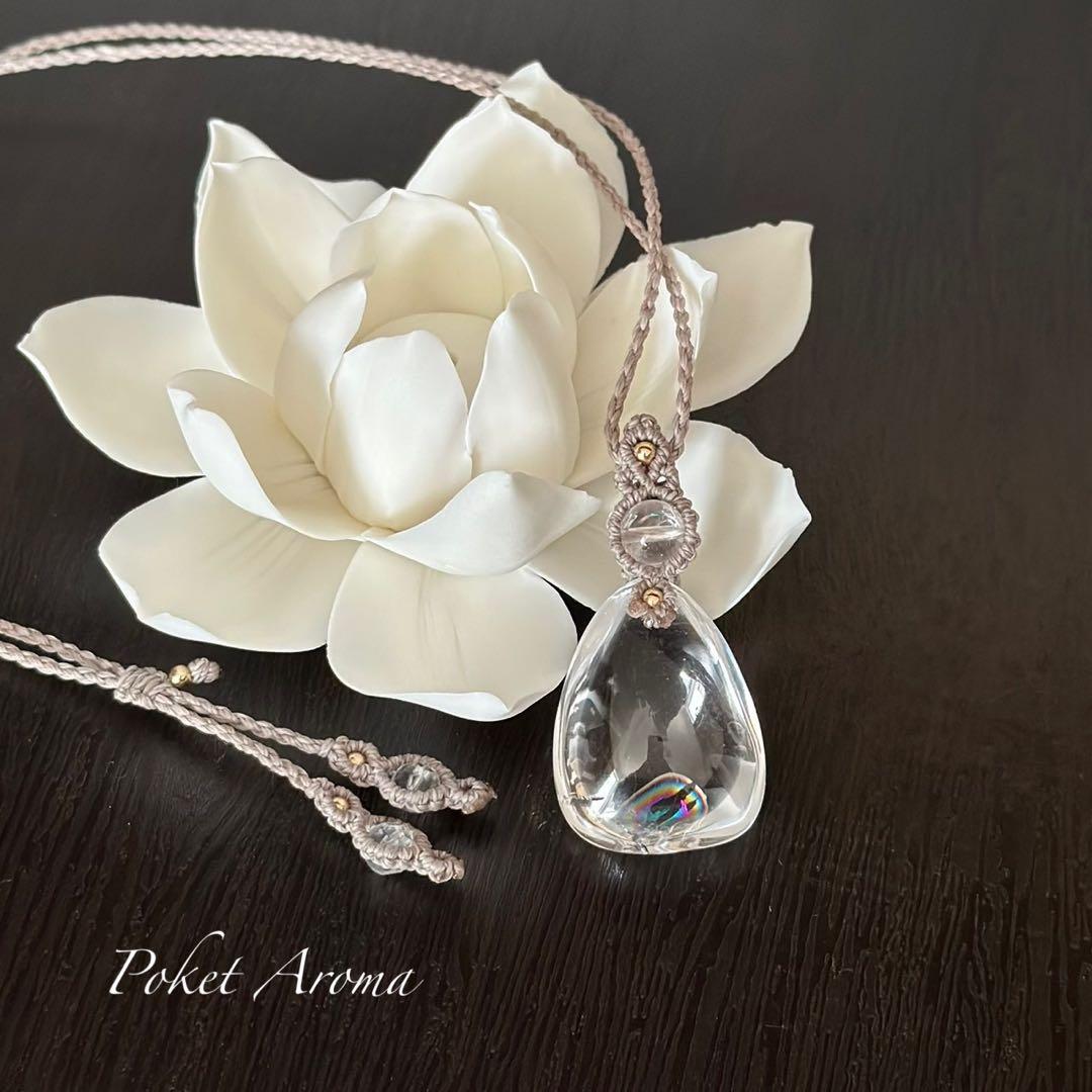 『夢綺』虹入りアイリスクォーツのマクラメペンダントネックレス