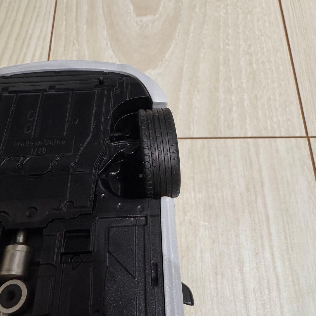 ノレブ 1/18 メルセデス Aクラス W177 純正特注 デジタル白