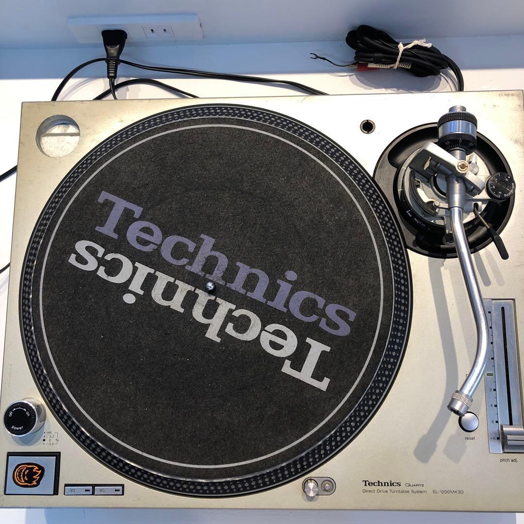 Technics SL-1200MK3Dターンテーブル 電源入りました