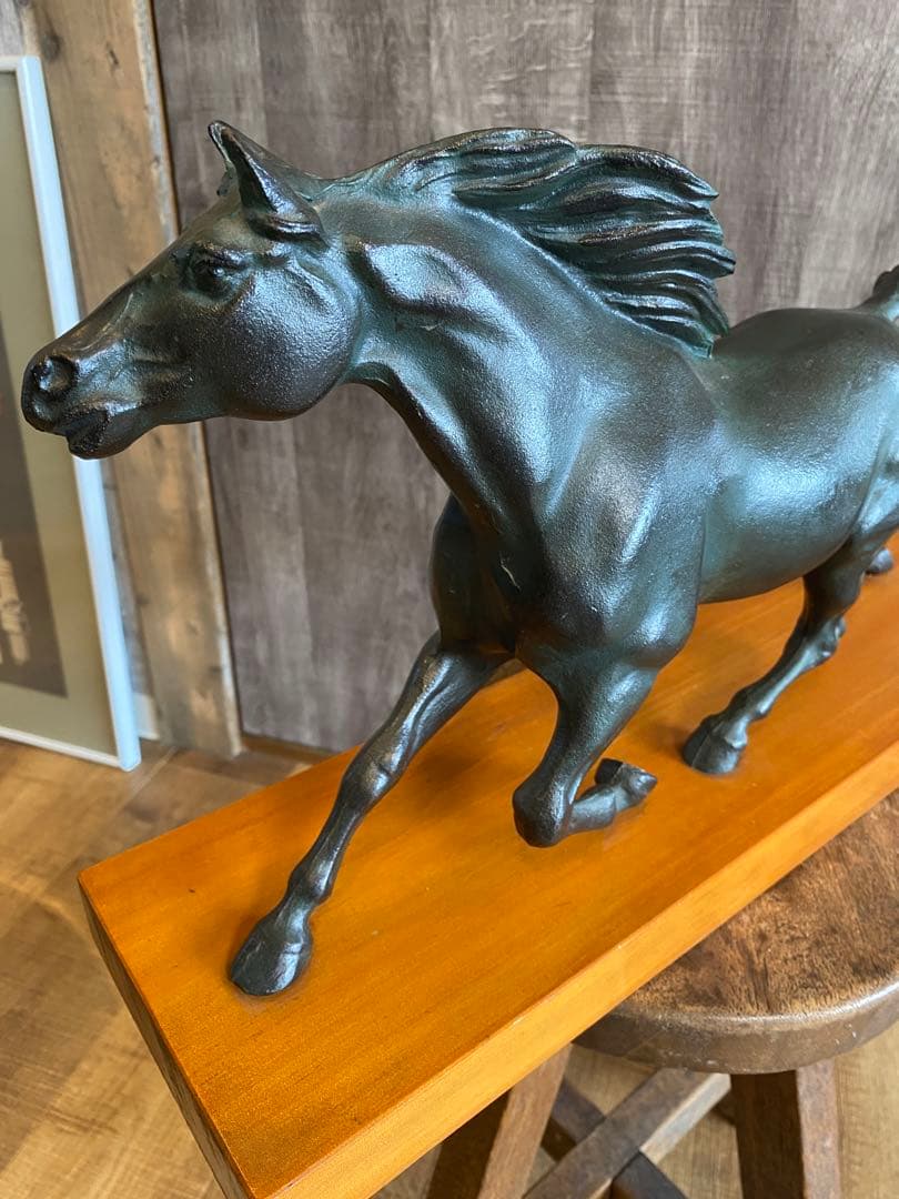 馬の置き物　ブロンズ