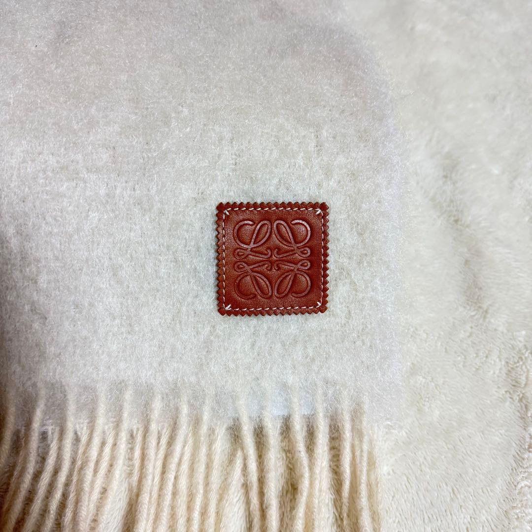 LOEWEロエベ ウールモヘアマフラー ホワイトアイボリー