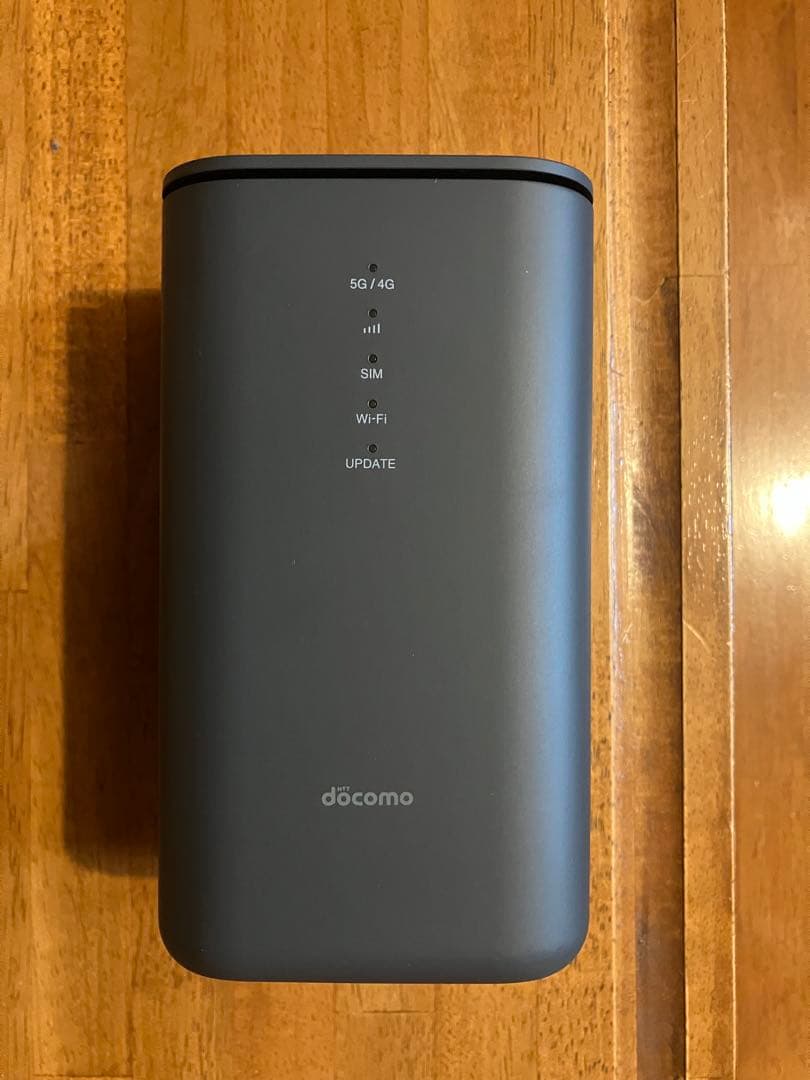 【箱付き美品】docomo  5G ホームルーター