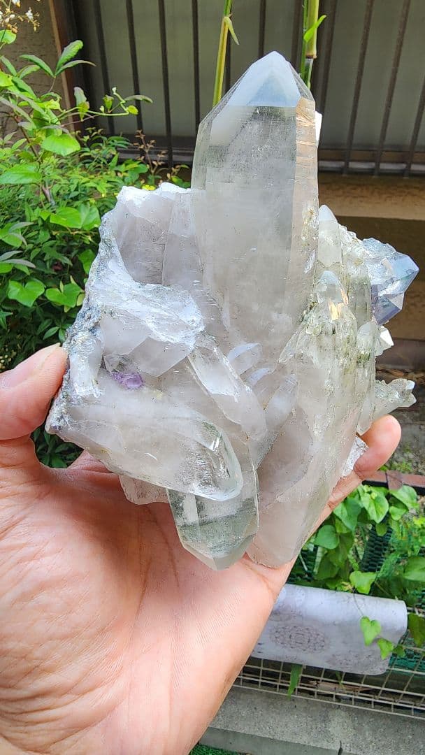 ヤオガンシアン蛍石入りクォーツ