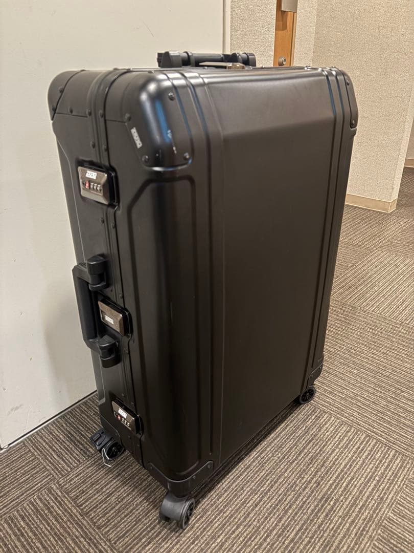 ゼロハリバートン　キャリーケース Geo Aluminum 3.0 68L