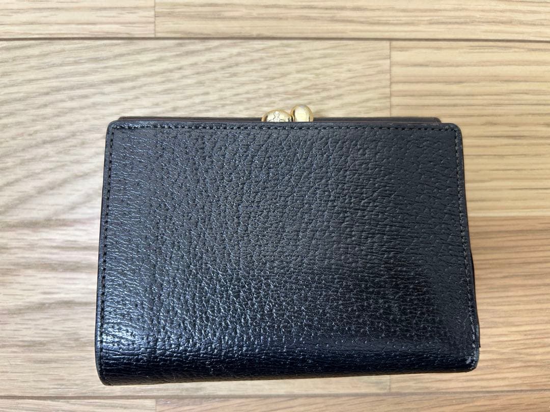 【ヴィヴィアン・ウエストウッド】黒 三つ折り財布