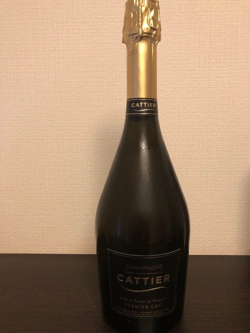 シャンパン　キャティア　ブランドノワール　750