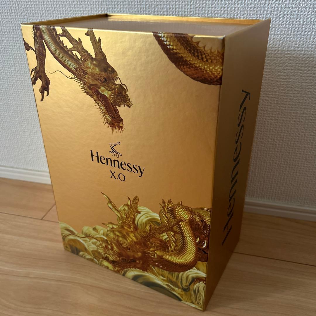 Hennessy XO ゴールドドラゴンボトル