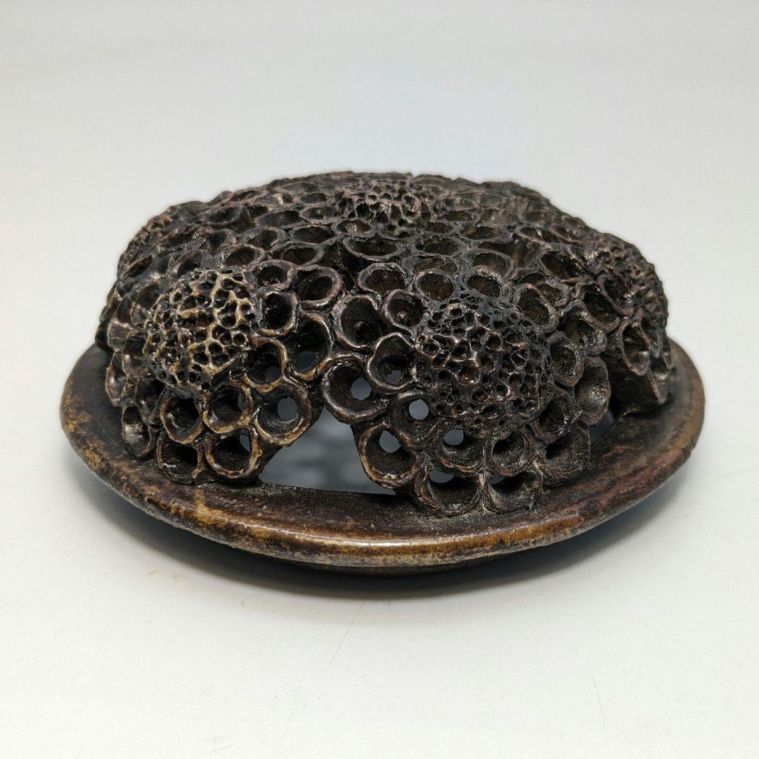 菊彫象耳三足香炉 備前焼？ 合箱 置物 インテリア 細工物 工芸品 香道具 在銘