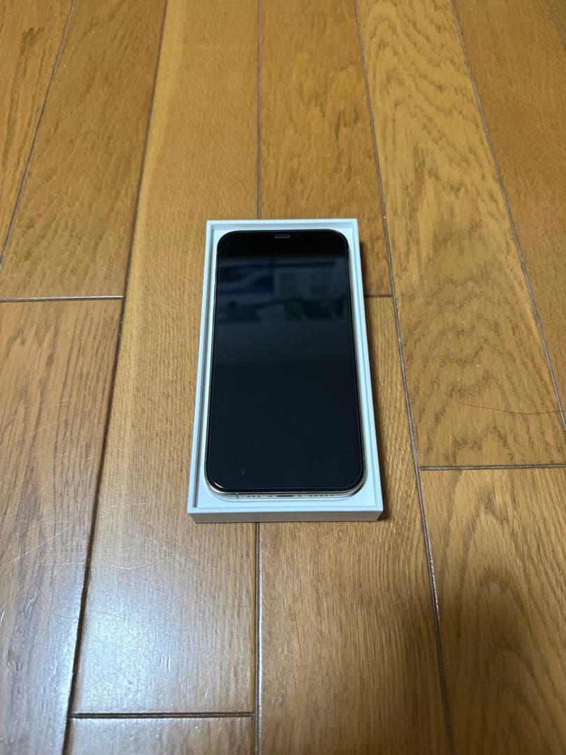 Apple iPhone 12 Pro ゴールド