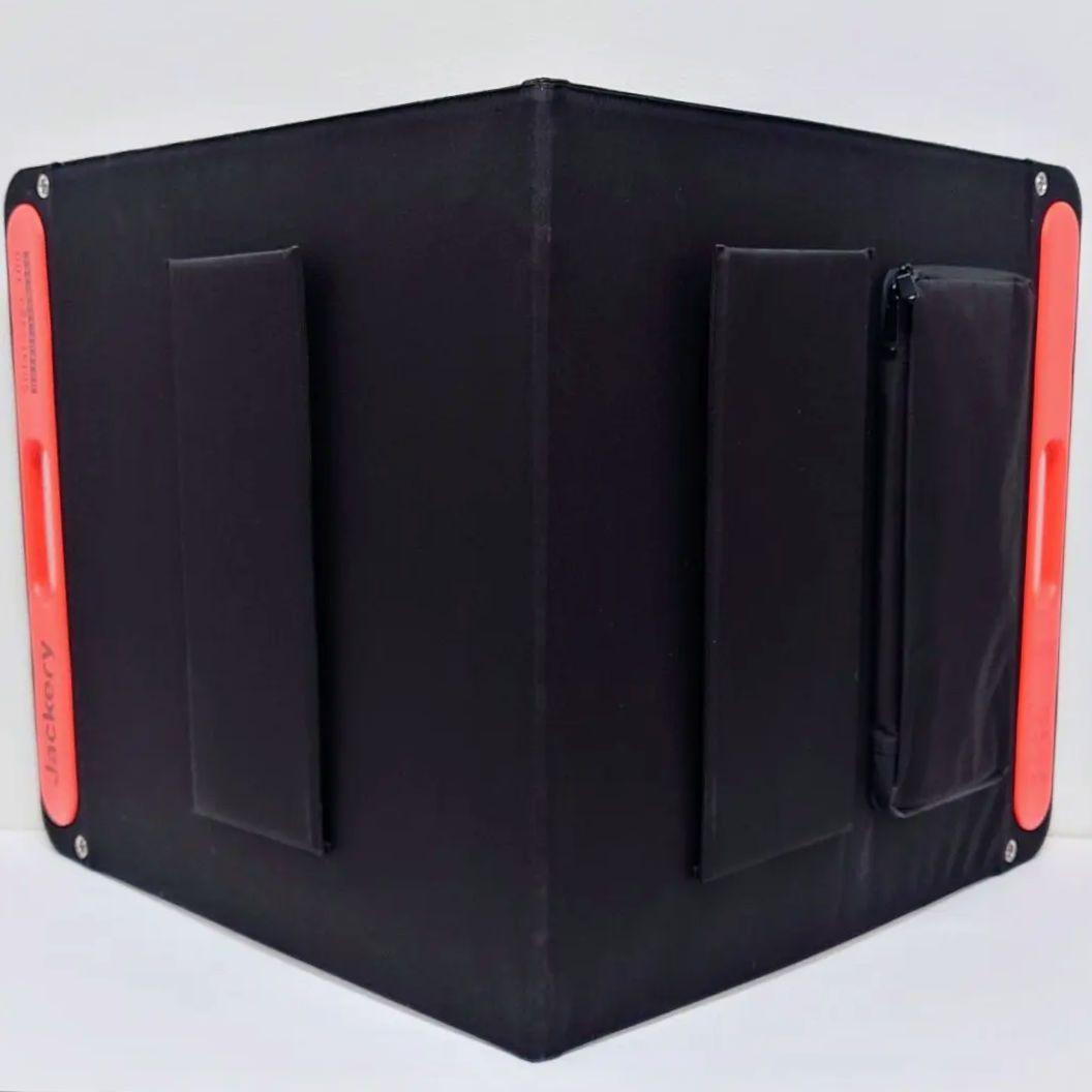 Jackery SolarSaga 100 折りたたみ式ソーラーパネル