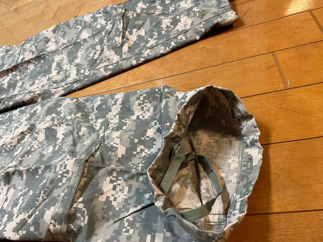 実物　米軍　ACU コンバットユニフォーム上下セット　サバゲー　デジタルカモフラ