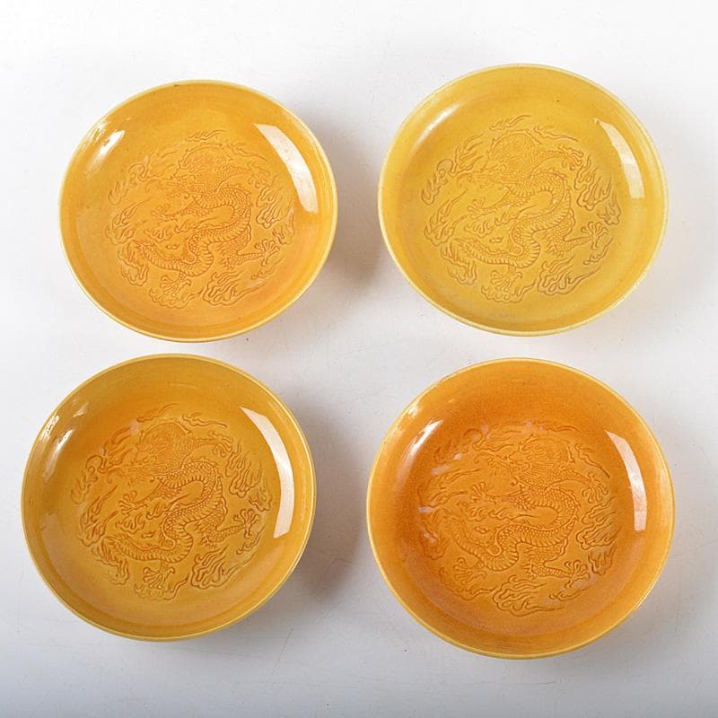 中国　黄交趾　 黄釉　龍文線刻皿　小皿　4客まとめて　D　R6016